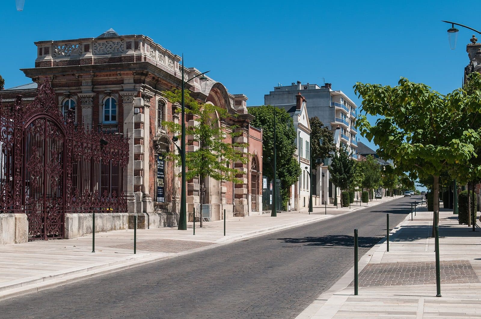 Épernay et l'avenue de Champagne